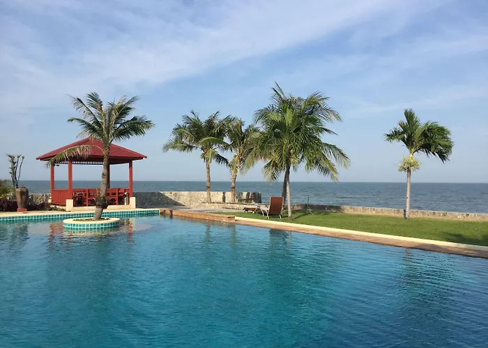 Beachfront Family Penthouse Hua Hin